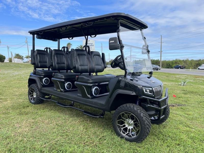 2025 Evolution D5 Maverick 6 Plus Black Sapphire | 6-Seater with CarPlay