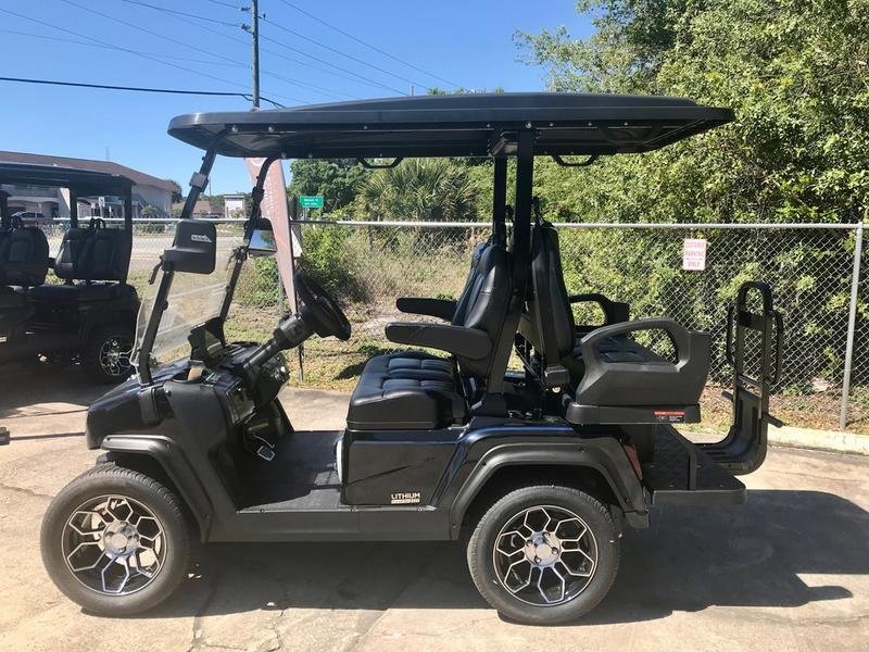 2025 Evolution D5 Ranger 2+2 Plus Black Sapphire | Cart with CarPlay - Image 2